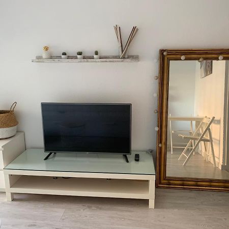 Acogedor Estudio En Primera Linea De Playa เบนัลมาเดนา ภายนอก รูปภาพ