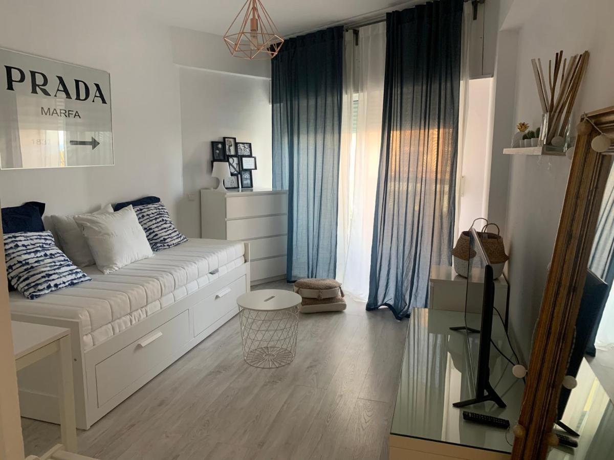 Acogedor Estudio En Primera Linea De Playa เบนัลมาเดนา ภายนอก รูปภาพ