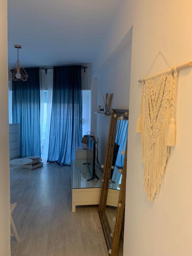 Acogedor Estudio En Primera Linea De Playa เบนัลมาเดนา ภายนอก รูปภาพ